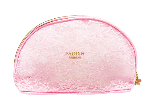 ピンクレースのバッグ